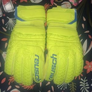 Reusch Soccer Goalie Gloves